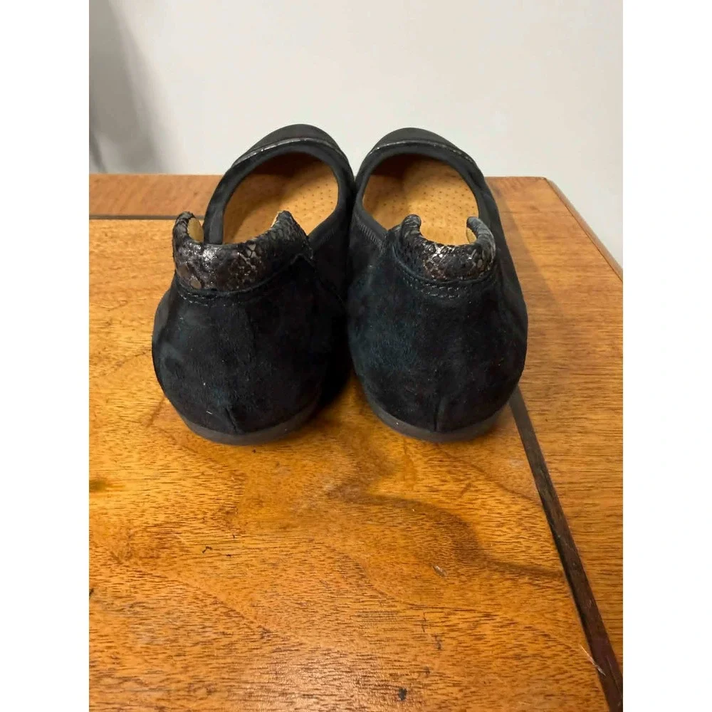 Gabor 7 Hovercraft Black Suede Cap Toe Ballet Flats Metallic Accent‎ 47.600.17